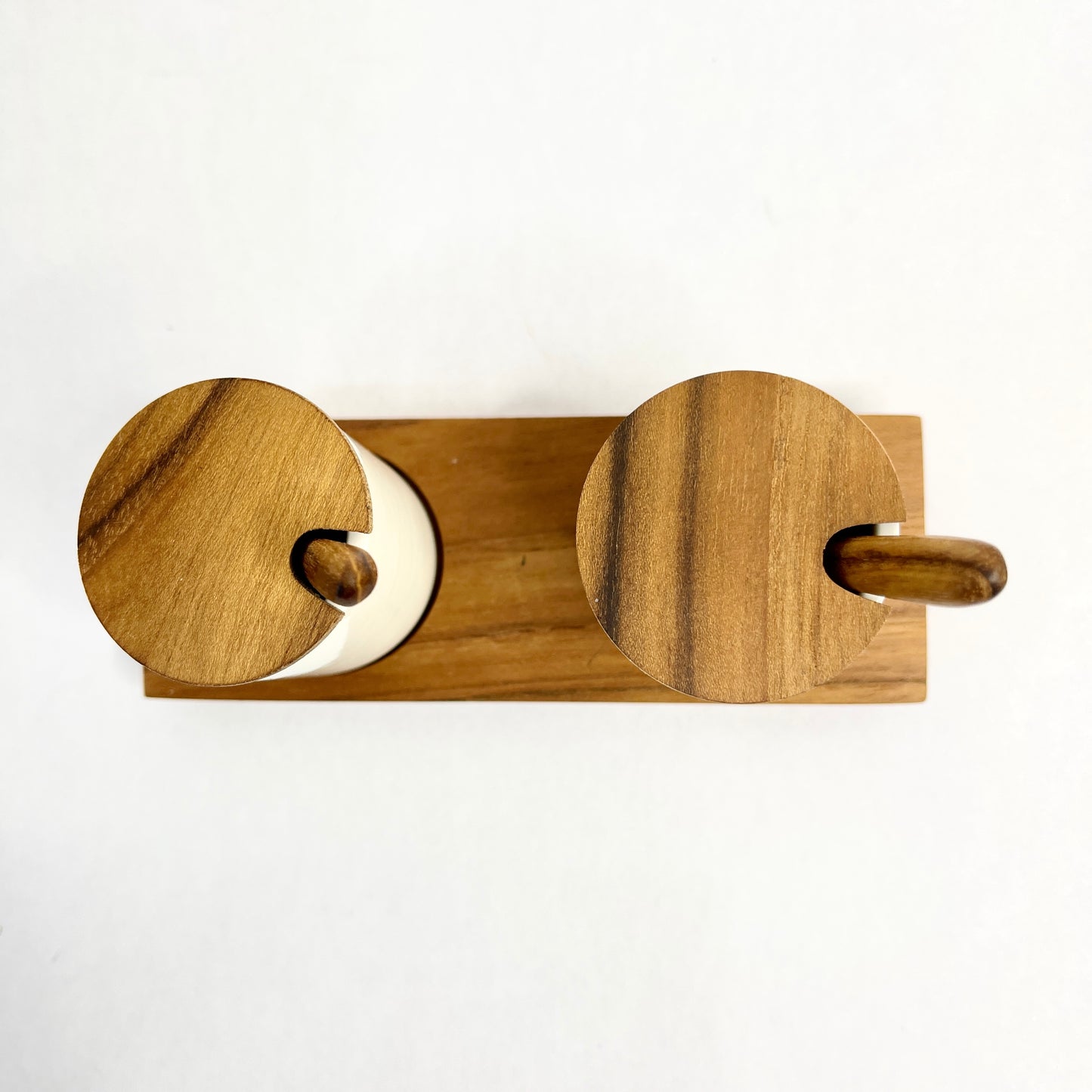 Spice or condiment serving set