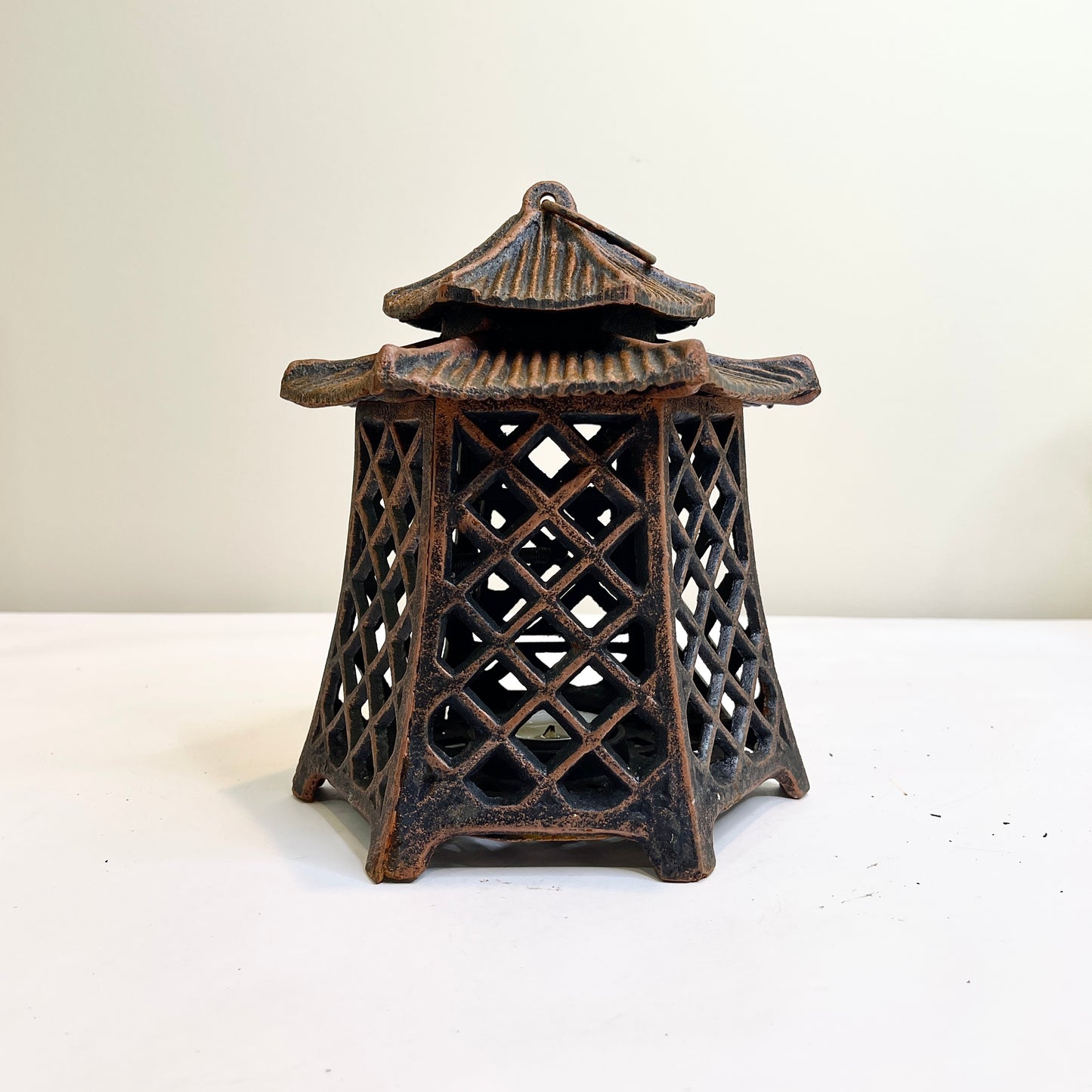 Pagoda Lantern