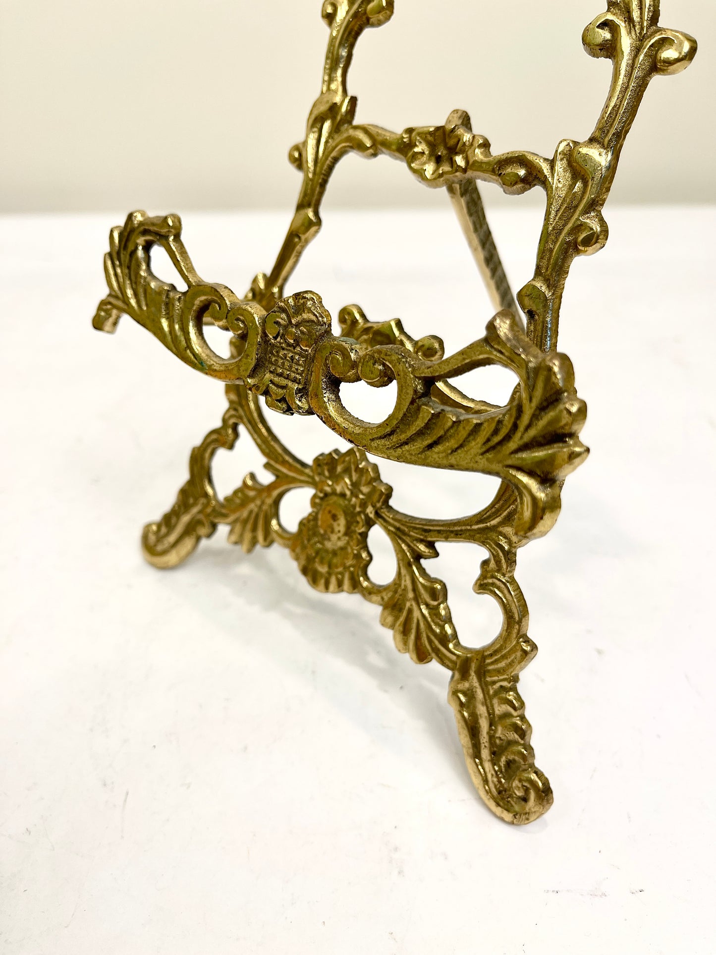 Vintage Brass Easel: Book Stand
