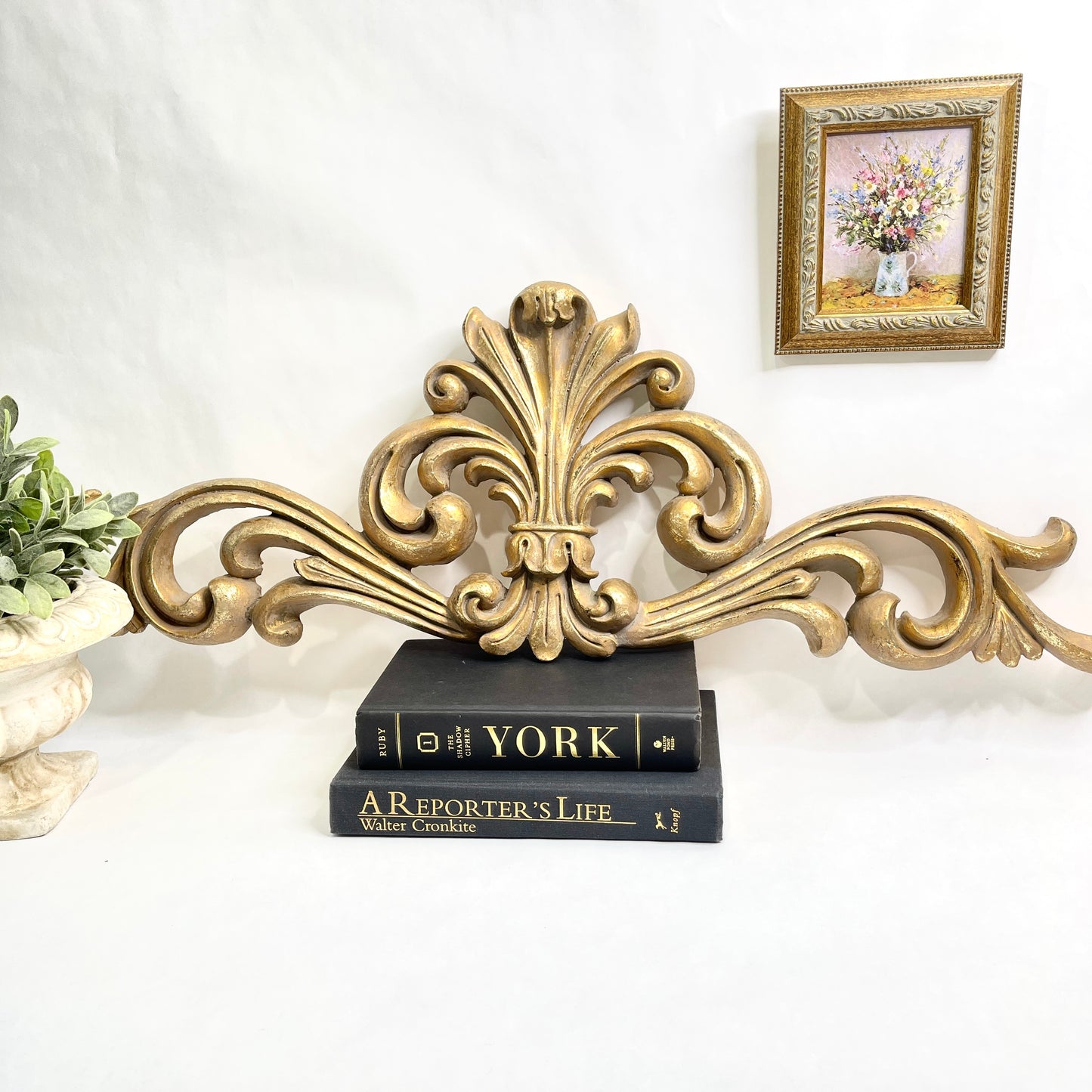 Vintage Gold Fleur di Lis Pediment