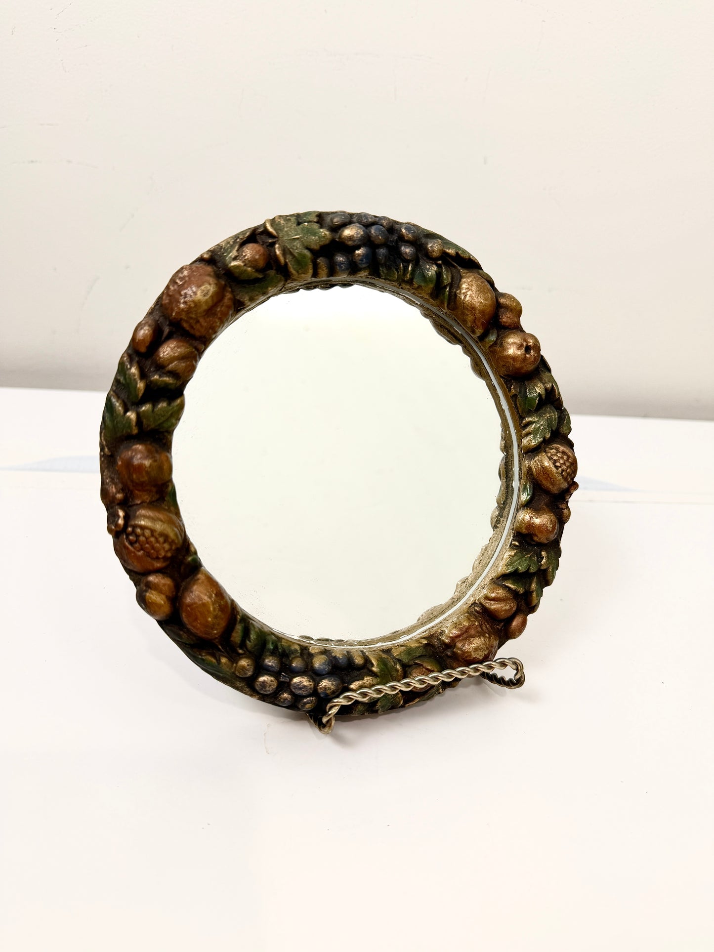 Vintage Round Mirror: Raised Fruit Garland