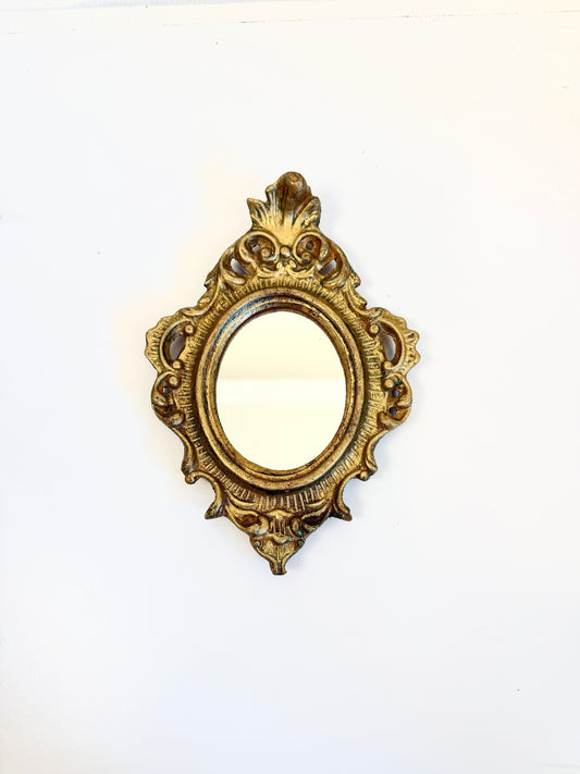 Vintage Gilt Italian Mirror: Hand Carved