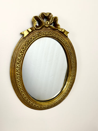 Vintage Gold Mirror: Oval