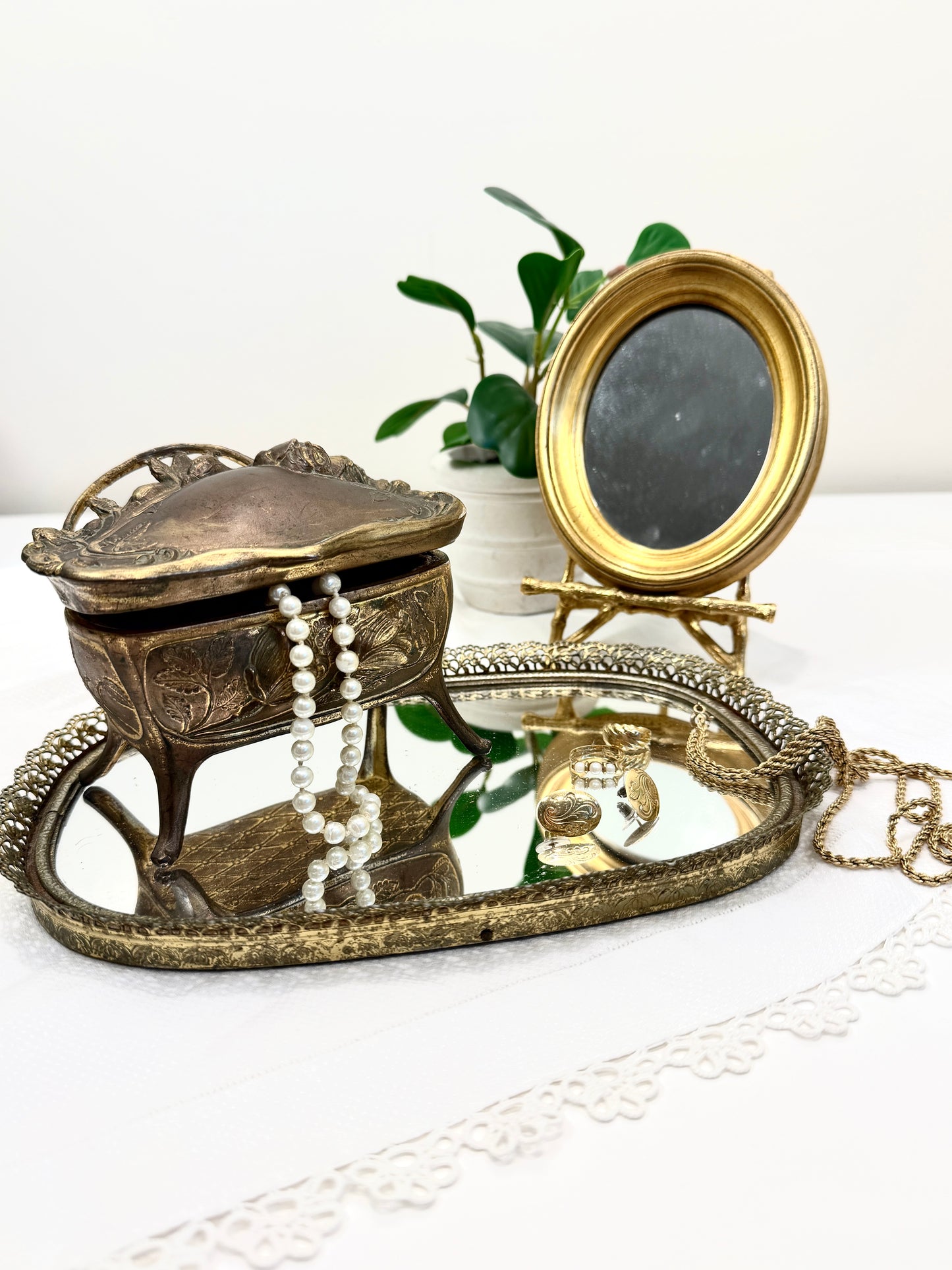 Vintage Jewelry Casket