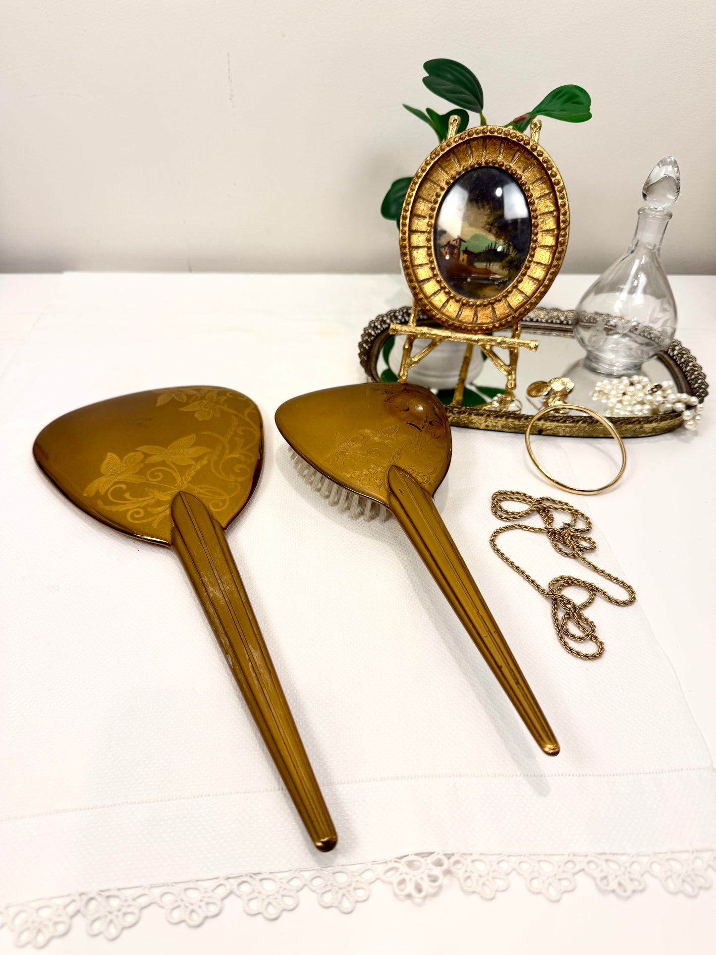 Vintage Gold Vanity Set