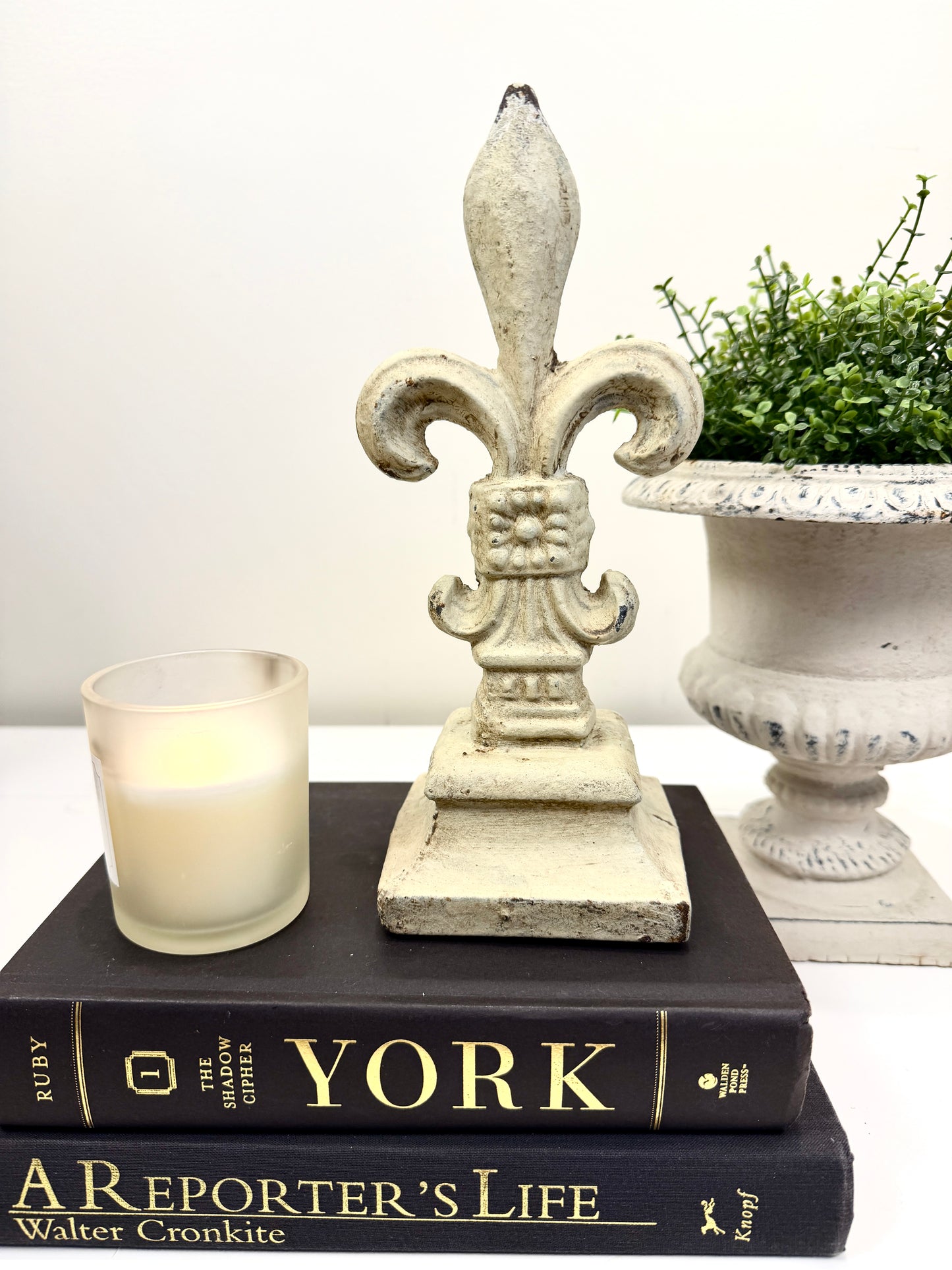 Antique French Fleur di Lis - Cast Iron