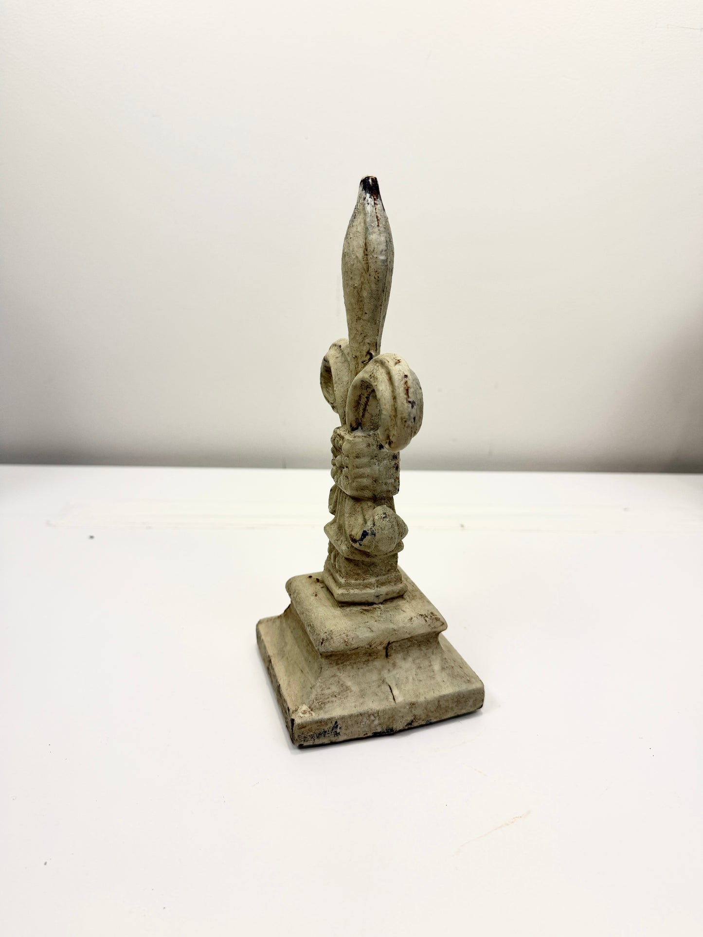 Antique French Fleur di Lis - Cast Iron