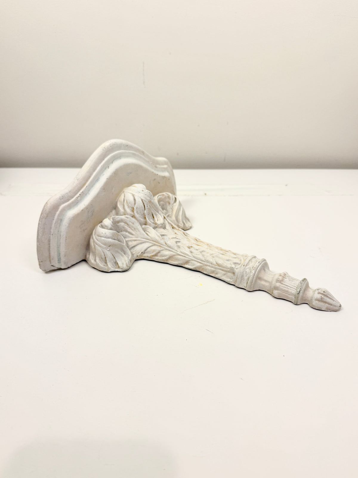 Vintage Wall Shelf: White Demilune