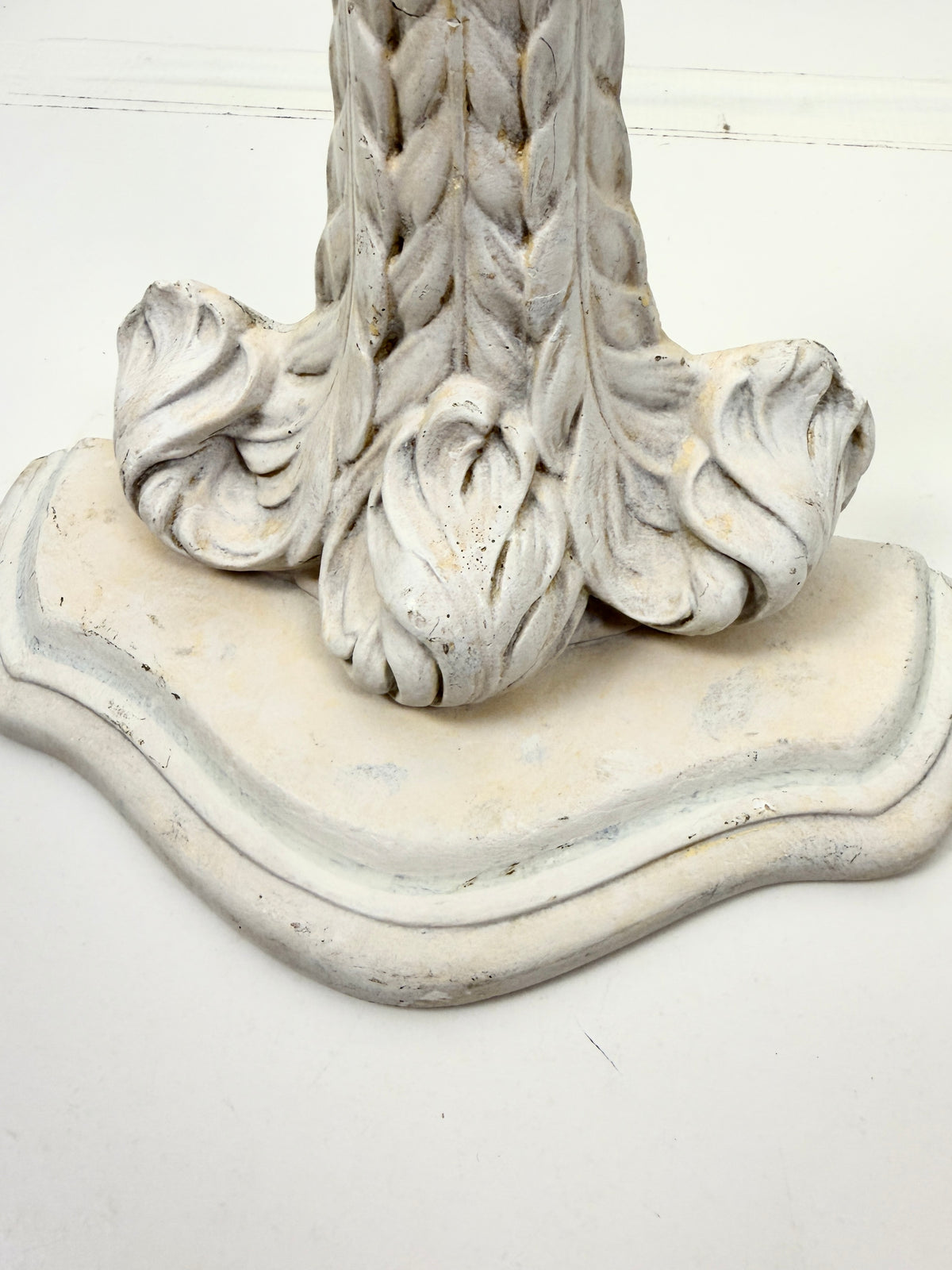 Vintage Wall Shelf: White Demilune