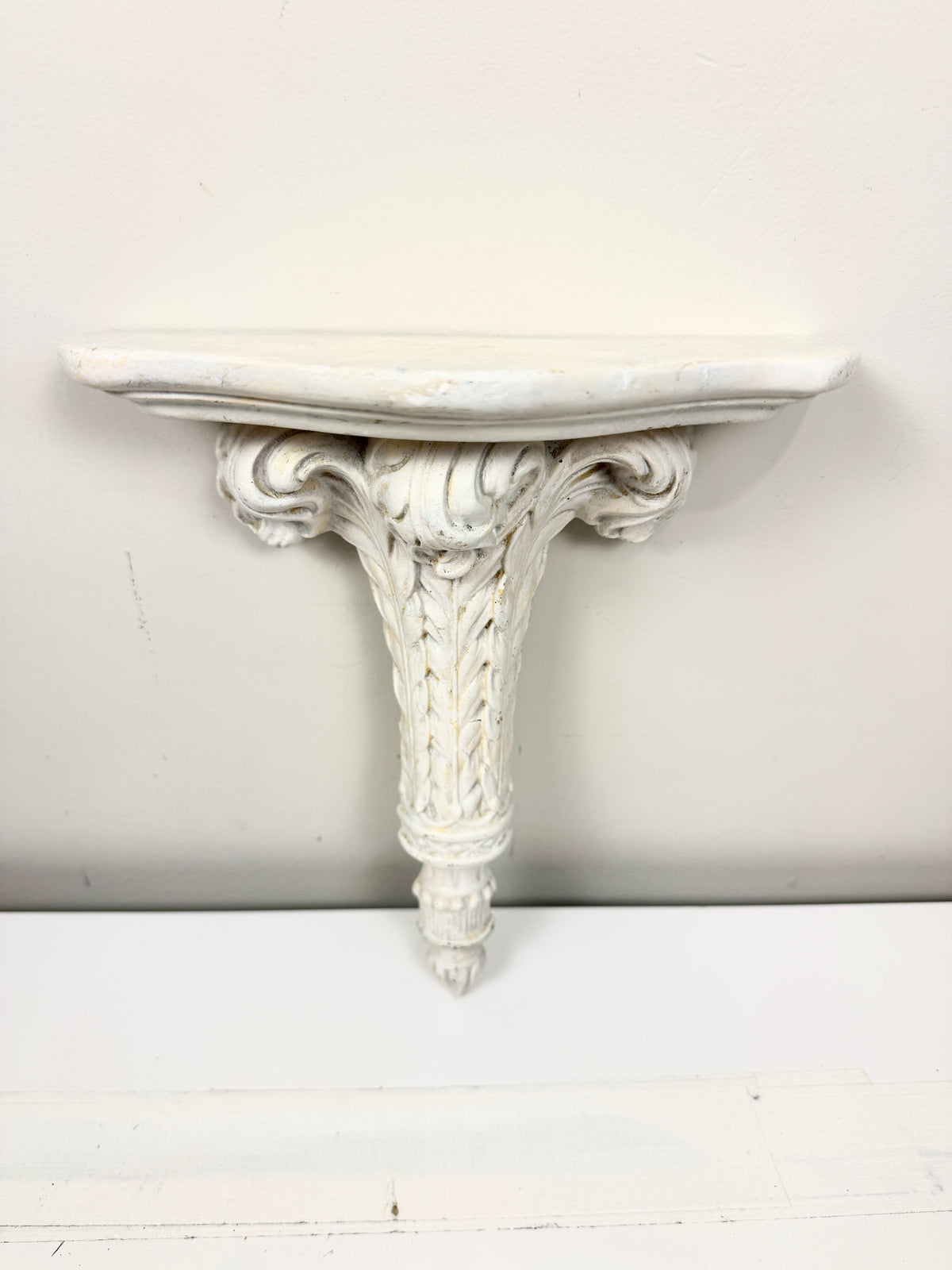 Vintage Wall Shelf: White Demilune