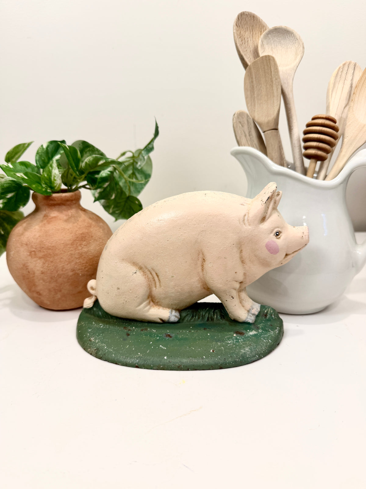 Vintage Pig Doorstop: Cast Iron