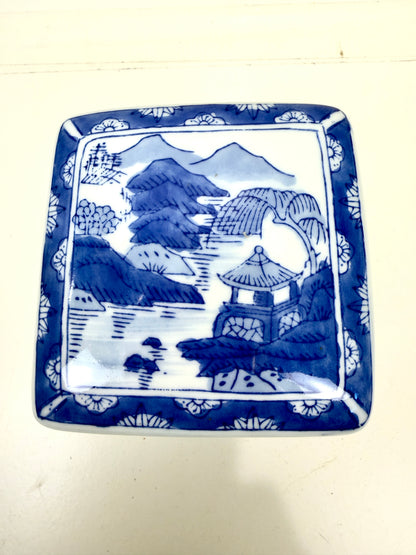 Vintage Blue and White Covered Jar:  Chinoiserie