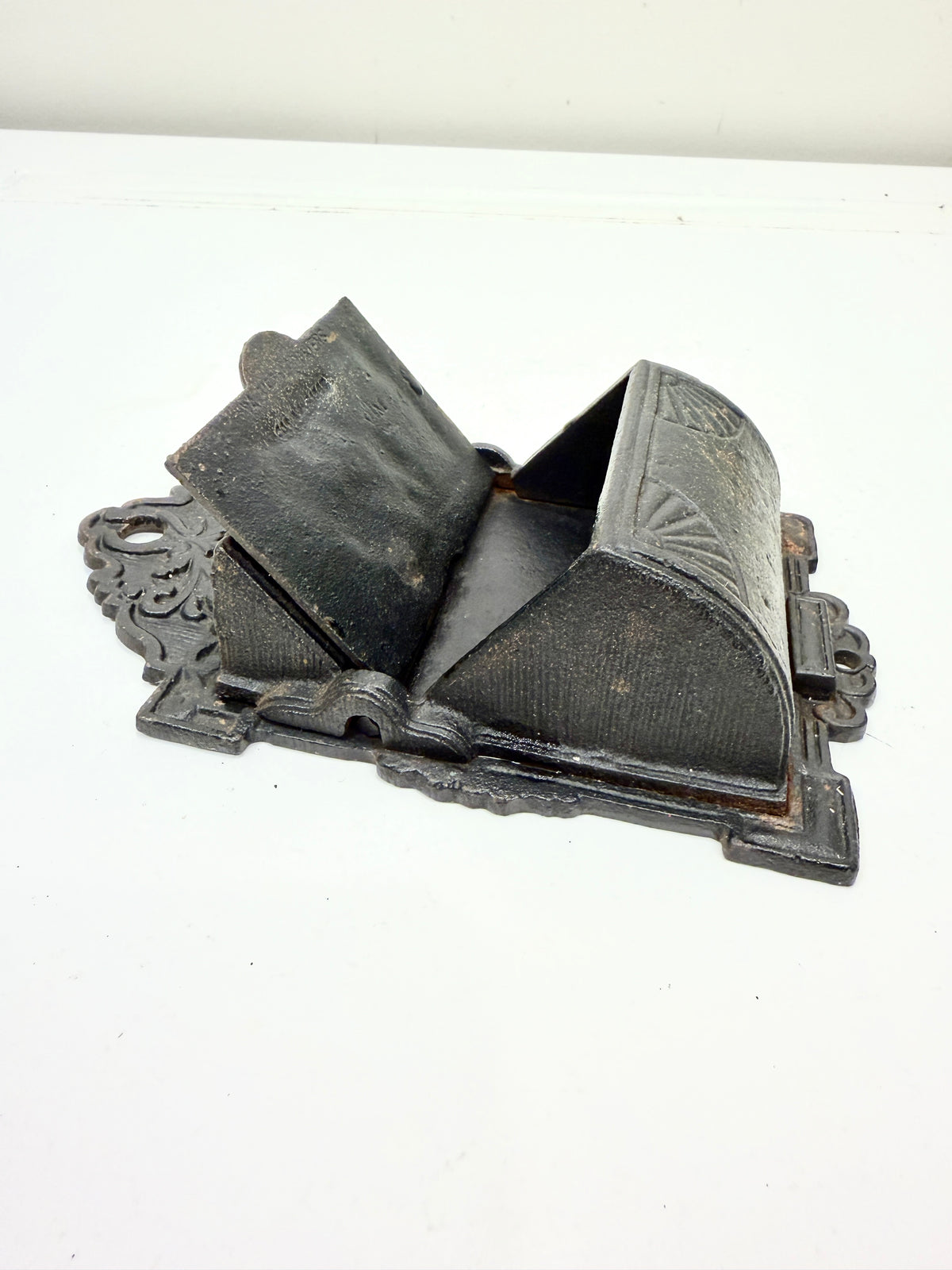 Vintage Cast Iron Double Match Holder