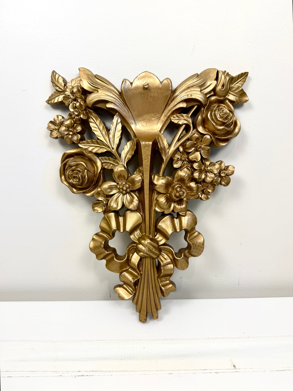Vintage Syroco Gold Wall Art