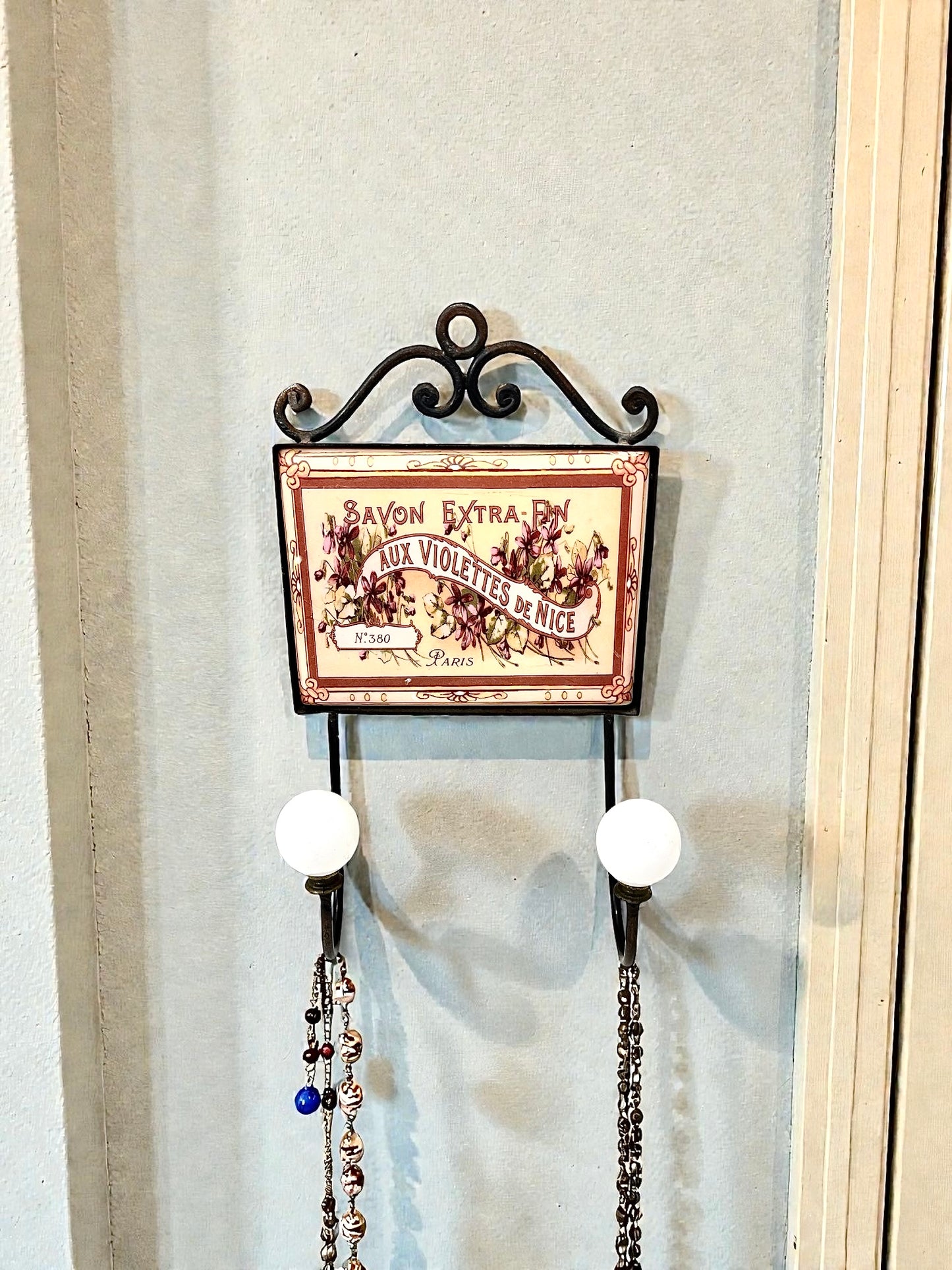 French Sign with Double Hooks