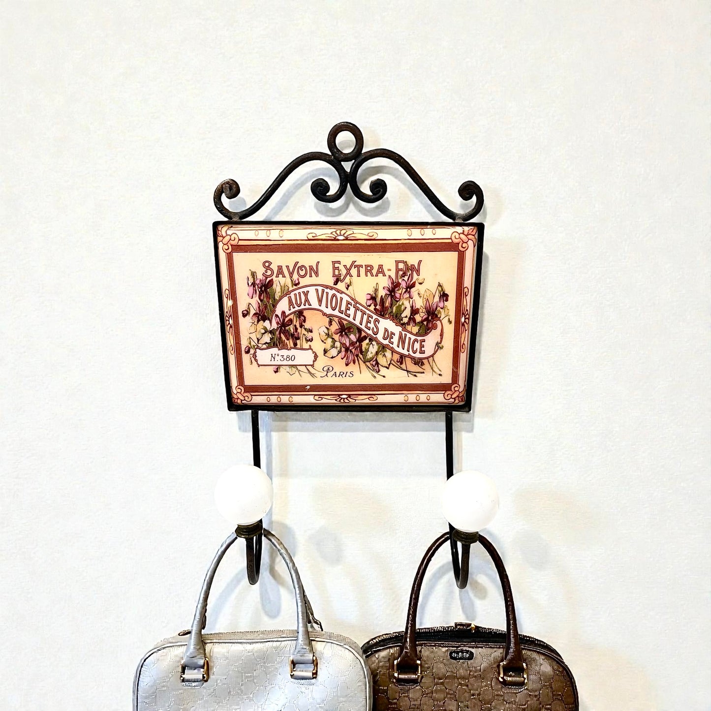 French Sign with Double Hooks